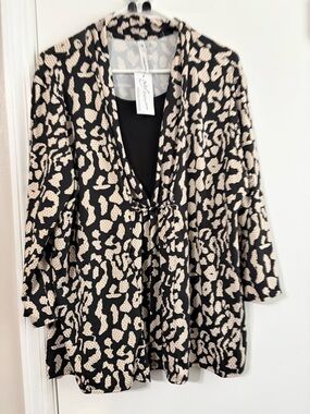 NY Collection Black and Cream Abstract Print Tunic Top